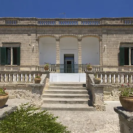 Leone Maggio Villa Santa Maria di Leuca